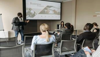 Kursus Analisis Bisnis Raya School