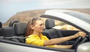 Kursus Belajar Mobil Mengemudi Aman