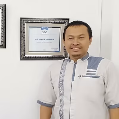 Wahyu Dian Purnomo Instruktur Pelatihan SEO